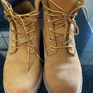 Timberland Kids Tan Boots with Yellow Laces